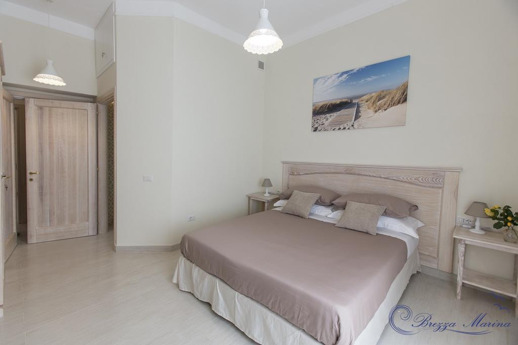 Brezza Marina Luxury Rooms Кальяри Экстерьер фото